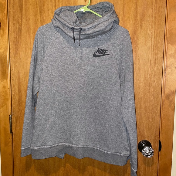 Nike Tops - Nike hooded pullover